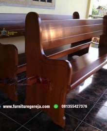 kursi gereja minimalis