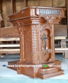 mimbar gereja modern