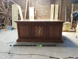meja altar gereja HKBP minimalis 