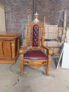 kursi pastor gereja minimalis 
