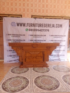 meja altar gereja ukir kayu jati