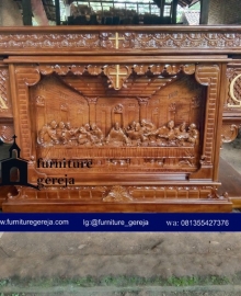 meja altar gereja
