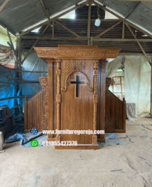 mimbar gereja besar gkpi bontang